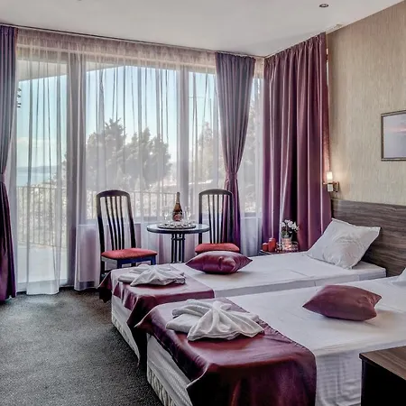Ellinis - Sea View And Free Parking فارنا
