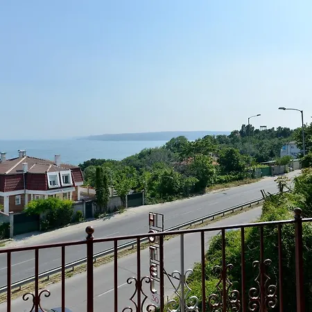 Ellinis - Sea View And Free Parking Varna