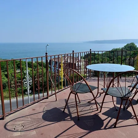 Ellinis - Sea View And Free Parking فندق فارنا