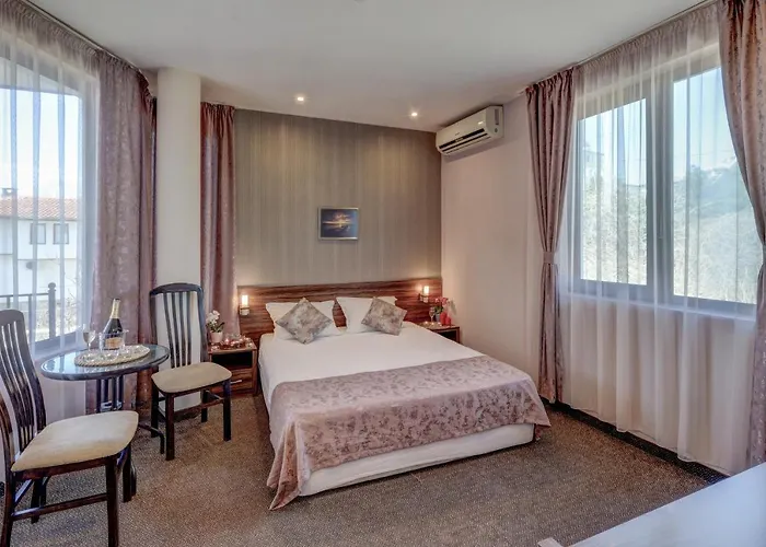 Ellinis - Sea View And Free Parking 3* Βάρνα
