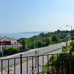 Ellinis - Sea View And Free Parking Varna