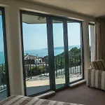 Hotell Ellinis - Sea View And Free Parking Varna
