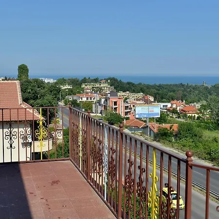 Ellinis - Sea View And Free Parking 3*