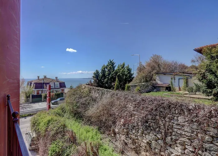 Hotel Ellinis - Sea View And Free Parking 3*