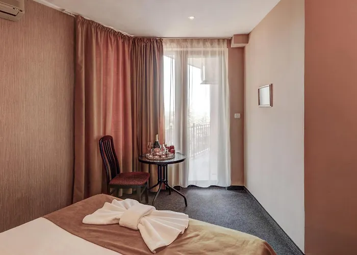 Ellinis - Sea View And Free Parking 3*